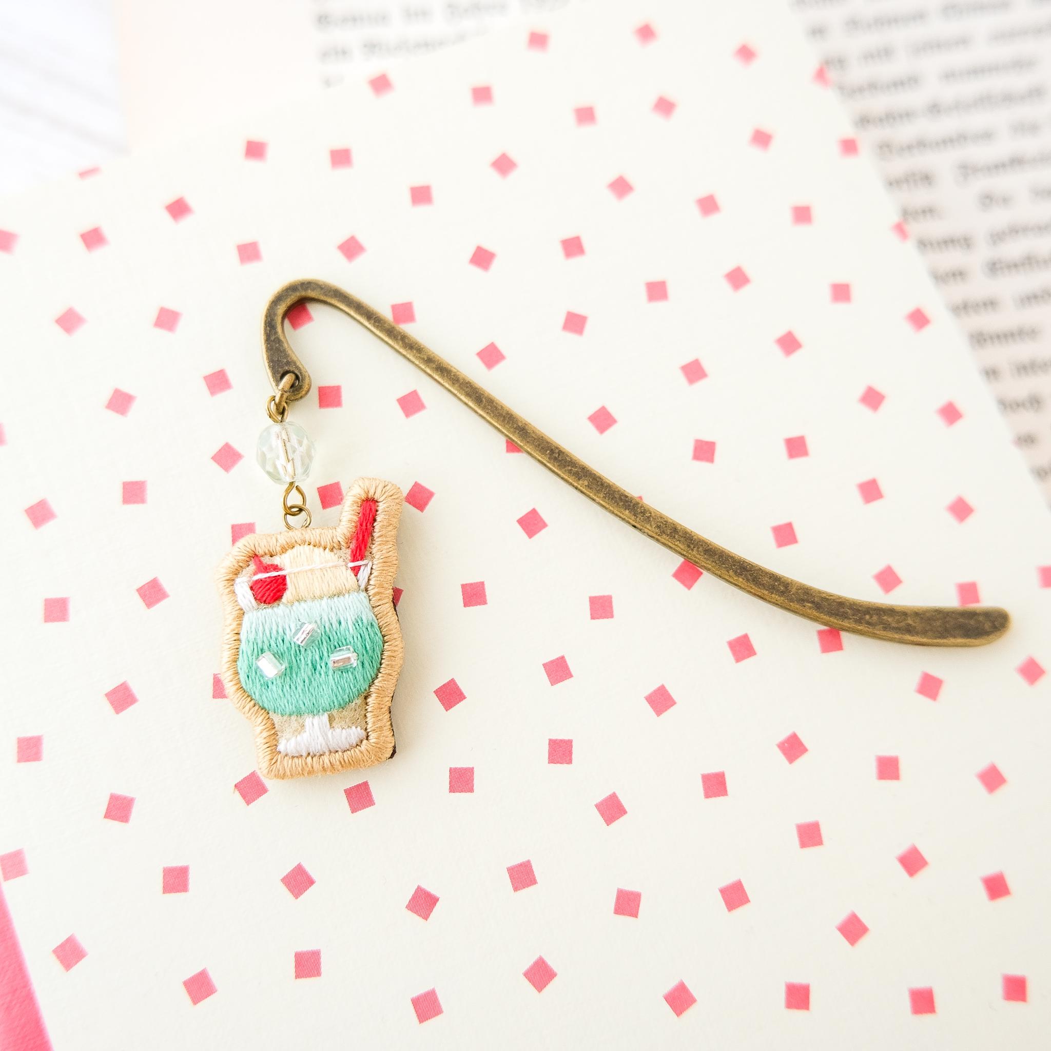cafeブックマーカー(クリームソーダ・メロン)　＊刺繍